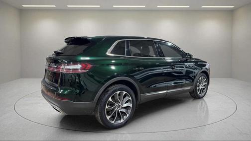 2021 Lincoln Nautilus Reserve
