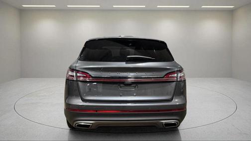 2022 Lincoln Nautilus Standard