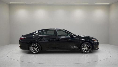 2023 Lexus ES 350 Base