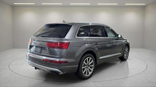 2019 Audi Q7 55 Premium Plus