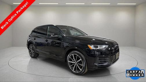 2022 Audi Q7 55 Premium Plus