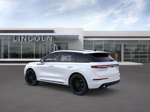 PRISTINE WHITE MET 3C 2026 Lincoln Corsair Reserve
