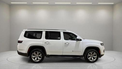Bright White Clearcoat 2022 Jeep Wagoneer Series I 4x4