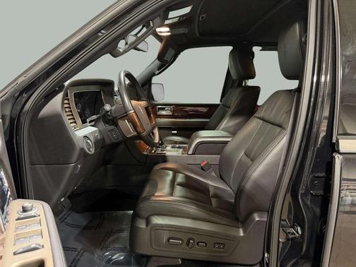 2014 Lincoln Navigator L