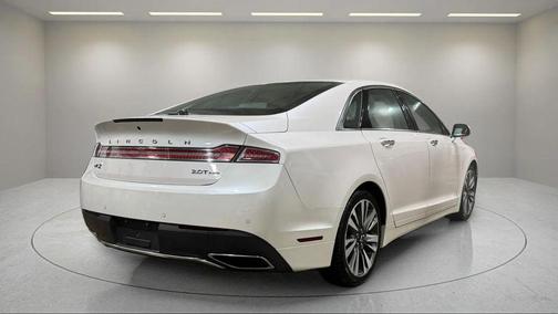 WHITE PLATINUM MET TRI-COAT 2017 Lincoln MKZ Base