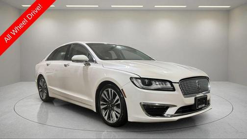 WHITE PLATINUM MET TRI-COAT 2017 Lincoln MKZ Base