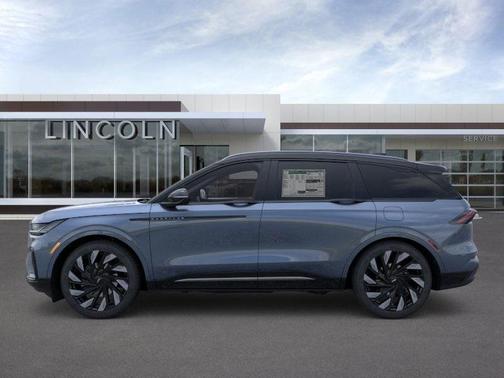 2025 Lincoln Nautilus Reserve