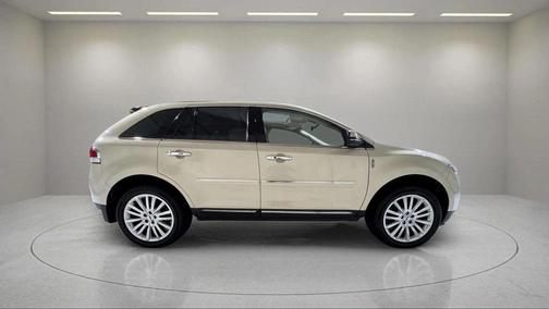 2014 Lincoln MKX Base