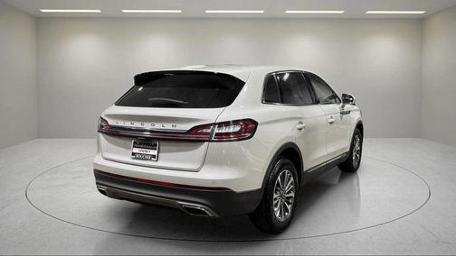 2022 Lincoln Nautilus Standard