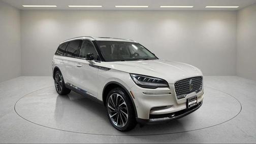 CERAMIC PEARL MET 3C 2023 Lincoln Aviator Reserve AWD