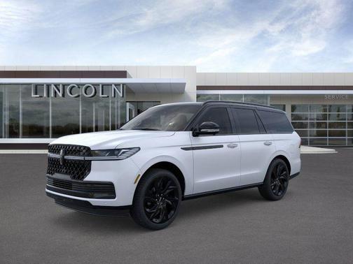 CRYSTAL WHITE METALLIC CC 2026 Lincoln Navigator Black Label
