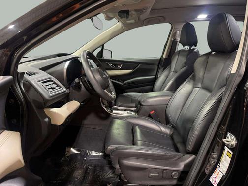 Crystal Black Silica 2019 Subaru Ascent Limited 7-Passenger