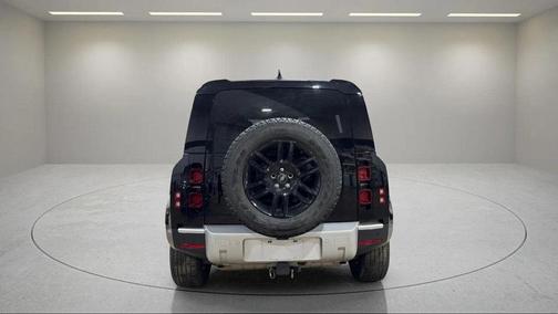 2024 Land Rover Defender 110 P300