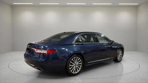 2017 Lincoln Continental Select