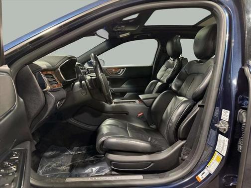 2017 Lincoln Continental Select