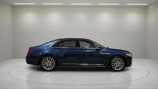 2017 Lincoln Continental Select