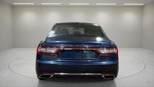 2017 Lincoln Continental Select