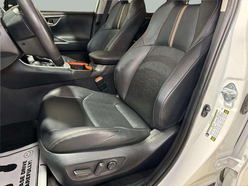 Ice Cap 2024 Toyota RAV4 Adventure