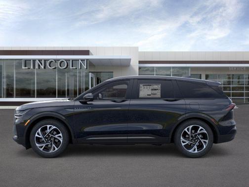 INFINITE BLACK MET CC 2026 Lincoln Nautilus Premiere