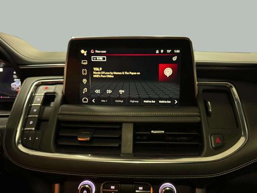 White 2022 GMC Yukon SLT