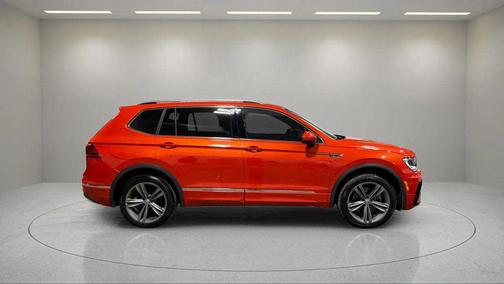 Habanero Orange Metallic 2019 Volkswagen Tiguan 2.0T SEL R-Line 4MOTION