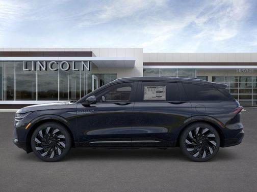 2025 Lincoln Nautilus Reserve