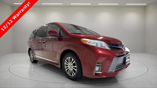 2020 Toyota Sienna XLE Premium