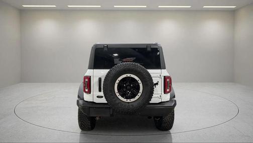 OXFORD WHITE 2023 Ford Bronco Badlands