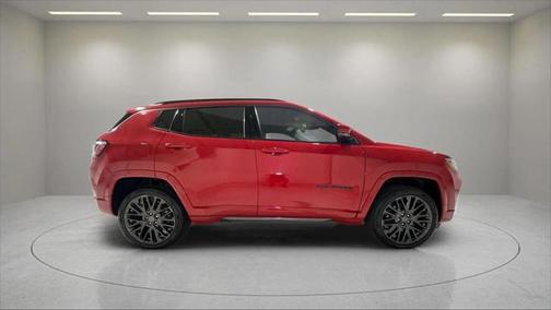 2022 Jeep Compass (RED) Edition 4x4