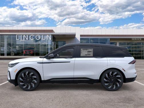 WHITE PLATINUM MET 3C 2026 Lincoln Nautilus Reserve