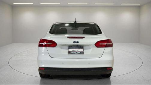 Oxford White 2017 Ford Focus SEL