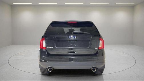 TUXEDO BLACK METALLIC 2013 Ford Edge SE