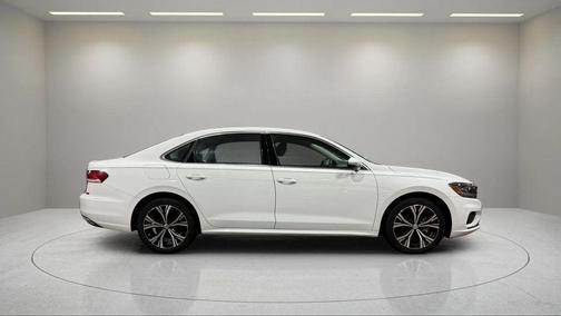 2021 Volkswagen Passat 2.0T SE
