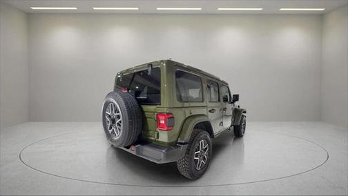 2024 Jeep Wrangler 4-Door Sahara 4x4