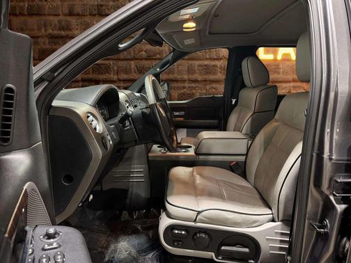 Silver Clearcoat Metallic 2006 Lincoln Mark LT