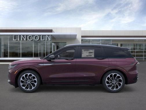 2025 Lincoln Nautilus Reserve