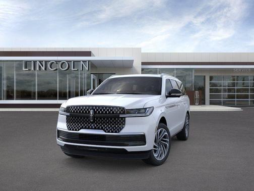 CRYSTAL WHITE METALLIC CC 2026 Lincoln Navigator Reserve