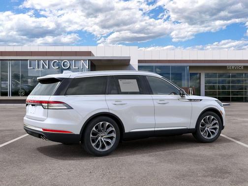 Pristine White Metallic Tri-Coat Clearcoat 2027 Lincoln Aviator Premiere