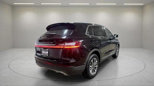 2022 Lincoln Nautilus Standard