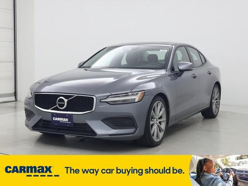 2019 Volvo S60 T6 Momentum