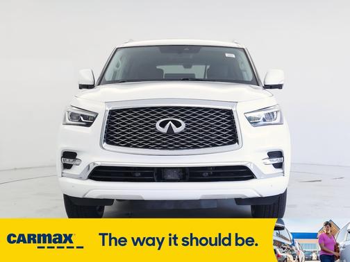 2023 INFINITI QX80 Luxe
