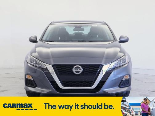 2022 Nissan Altima SV