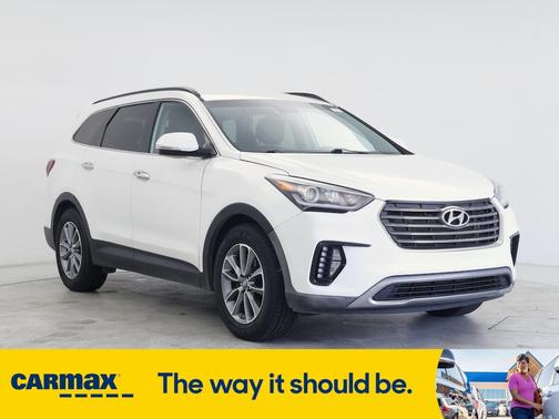 2017 Hyundai SANTA FE SE