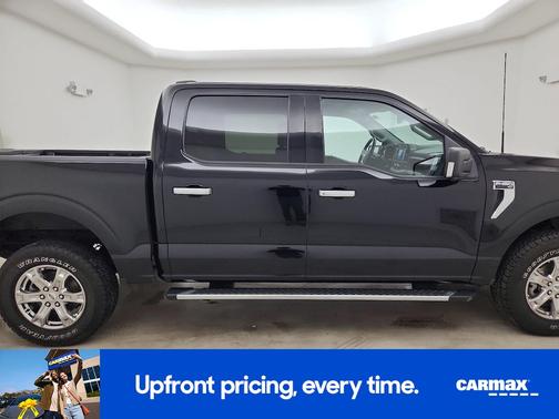 Black 2021 Ford F-150 XLT