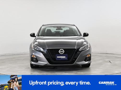 2022 Nissan Altima SR