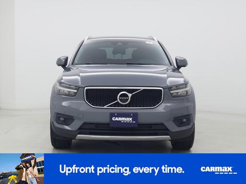 2021 Volvo XC40 T5 Momentum