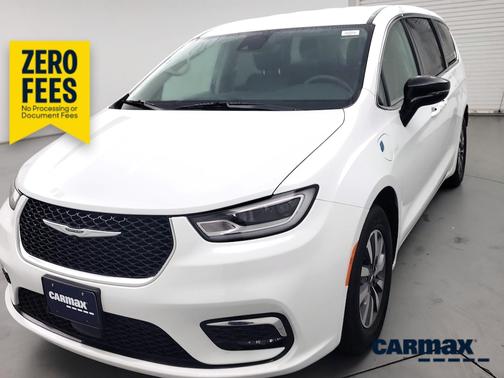 White 2024 Chrysler Pacifica Hybrid Select