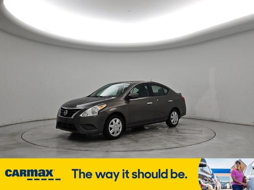 2016 Nissan Versa SV