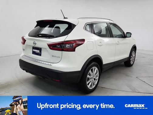 2022 Nissan Rogue Sport SV