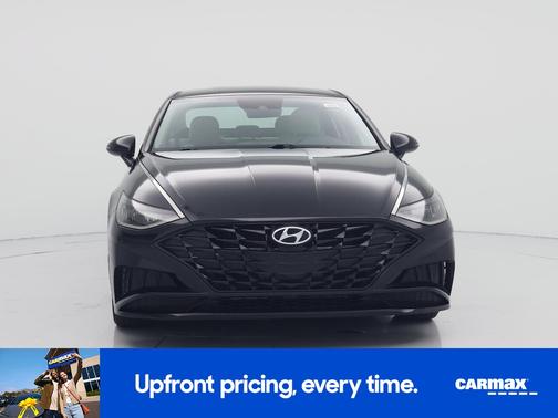 Black 2022 Hyundai SONATA SEL